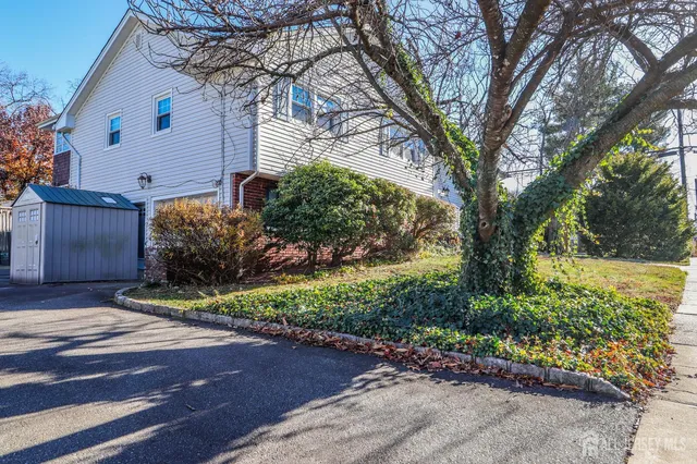 $675,000 | 74 Newman Street, Metuchen, NJ 08840