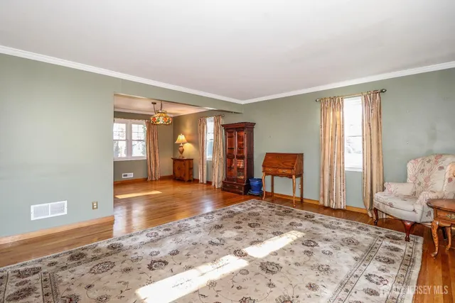 $675,000 | 74 Newman Street, Metuchen, NJ 08840