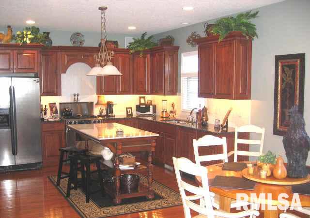 6863 Little Cabin Road Bettendorf, IA 52722 - Photo 4 of 9 Gallery Image 4