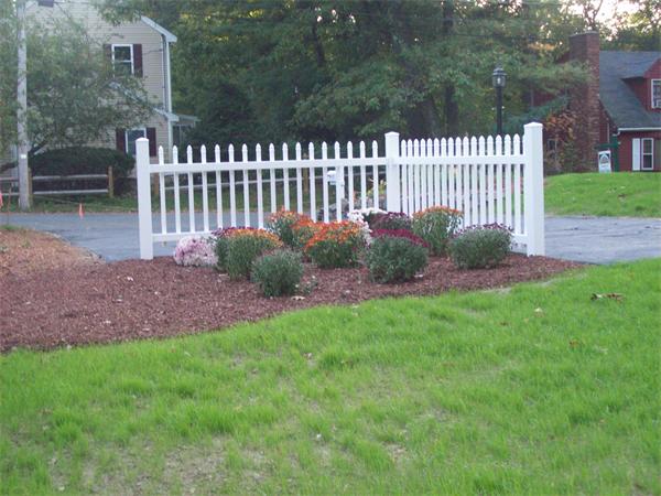 17 Colburn Road Reading, MA 01867 - Photo 4 of 20 Gallery Image 4