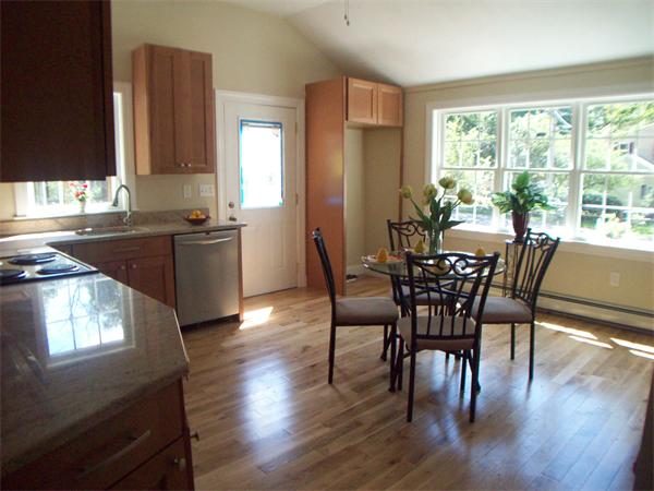 17 Colburn Road Reading, MA 01867 - Photo 6 of 20 Gallery Image 6