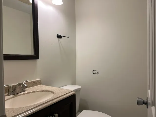 $1,800 | 9 Tower Court, Unit 9, Downers Grove, IL 60516