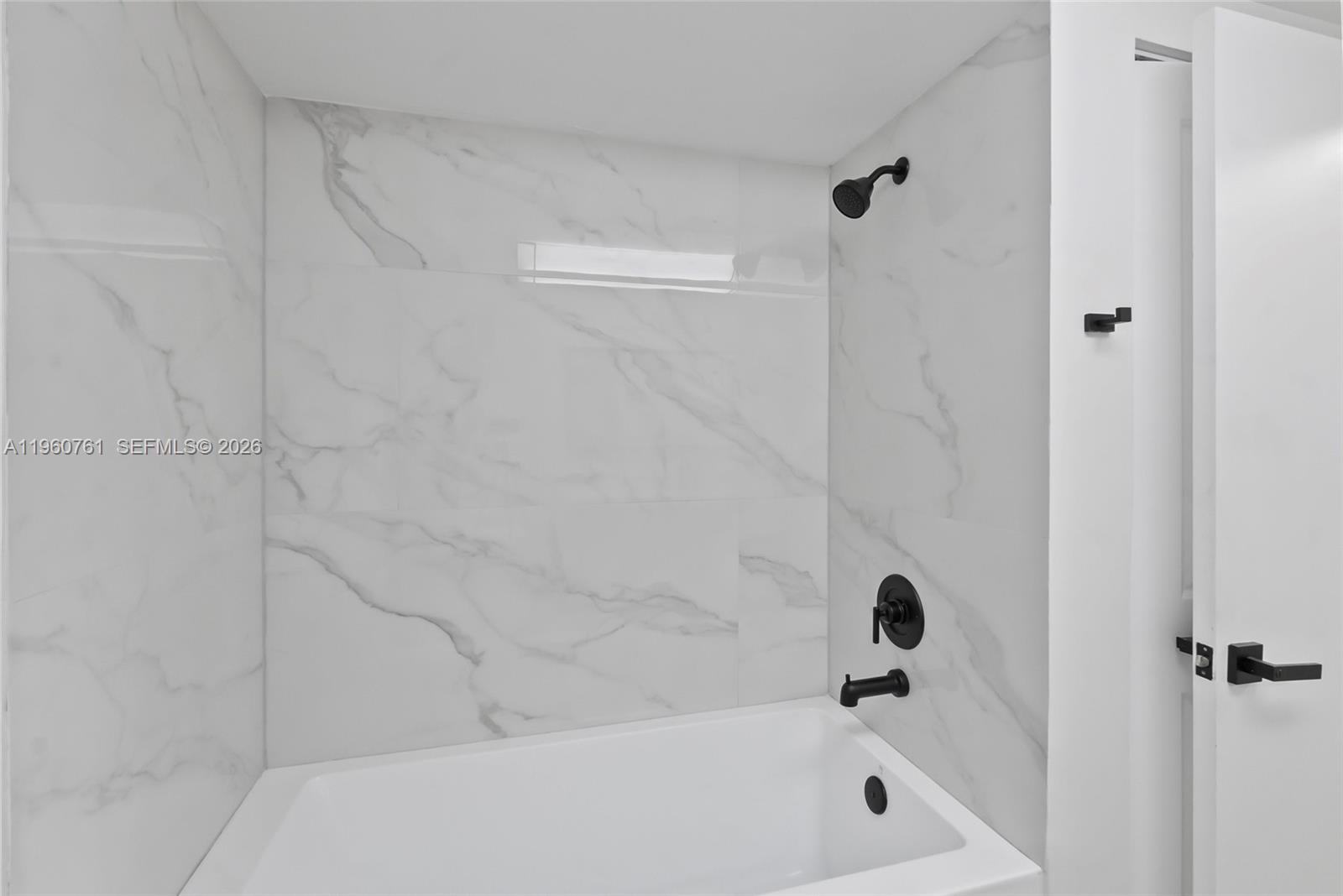 301 Racquet Club Road, Unit 103 Weston, FL 33326 - Photo 9 of 20 Primary