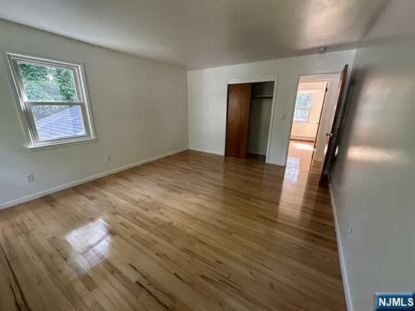 $2,800 | 63 North Farview Avenue, Unit 2, Paramus, NJ 07652