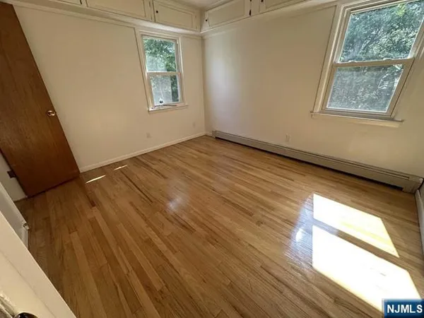 $2,800 | 63 North Farview Avenue, Unit 2, Paramus, NJ 07652