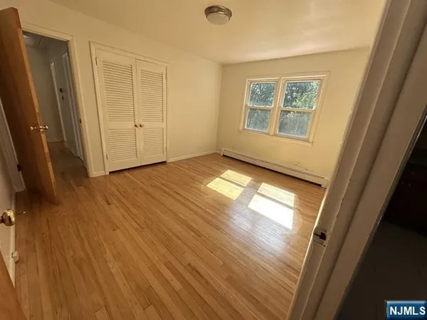 $2,800 | 63 North Farview Avenue, Unit 2, Paramus, NJ 07652