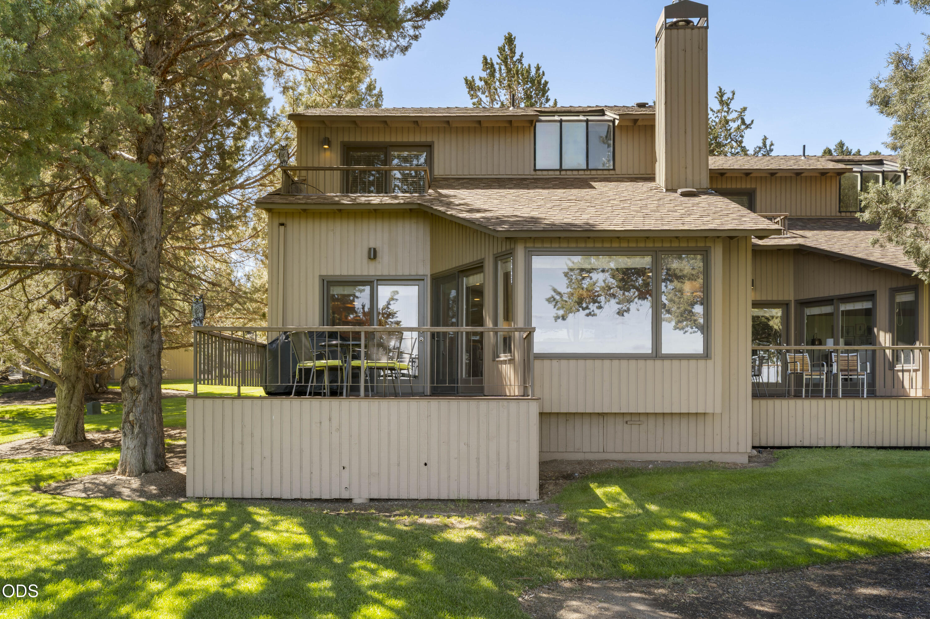 6969 Robin Court Redmond, OR 97756 - Photo 6 of 47