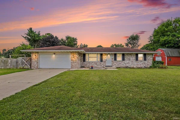$279,900 | 23452 Old Highway 20, Elkhart, IN 46516