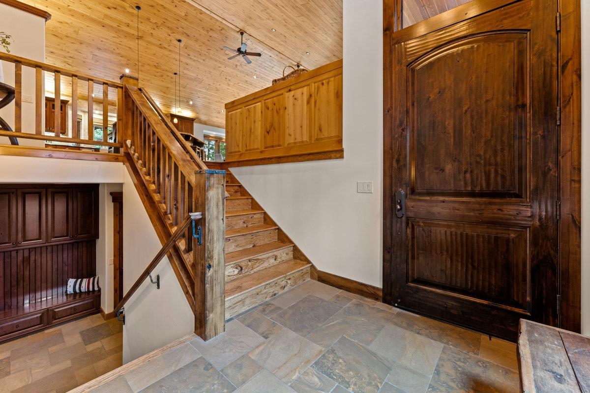 12043 Brookstone Drive Truckee, CA 96161 - Photo 19 of 21 a view of an entryway