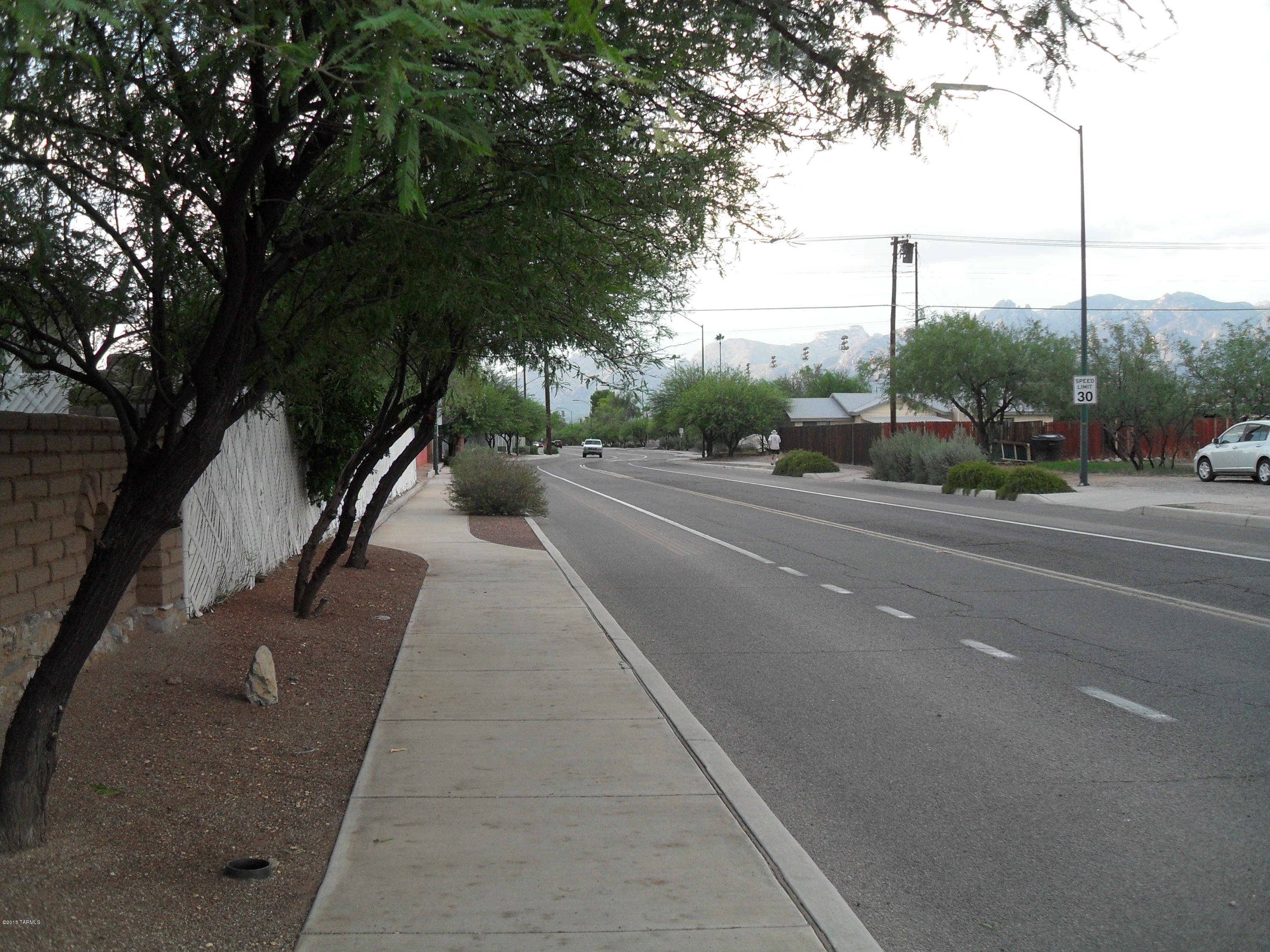 1237 East Silver Street Tucson, AZ 85719 - Photo 5 of 35