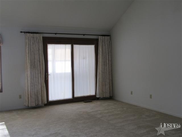 1012 Grenelefe Court Decatur, IN 46733 - Photo 4 of 7