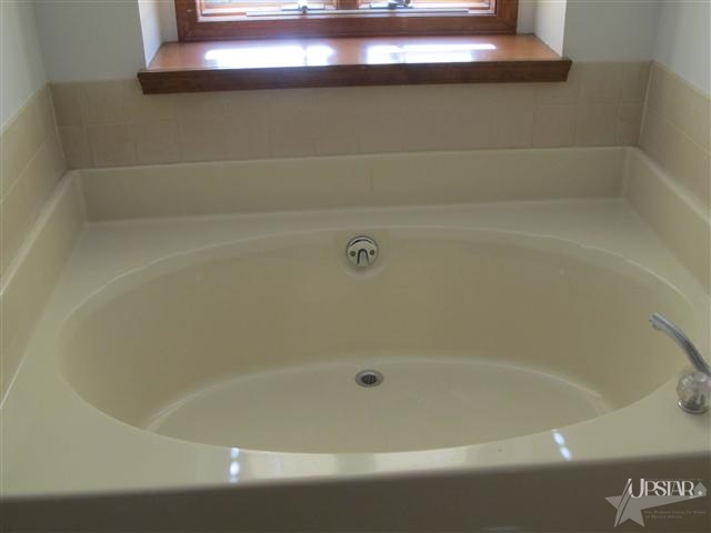1012 Grenelefe Court Decatur, IN 46733 - Photo 5 of 7