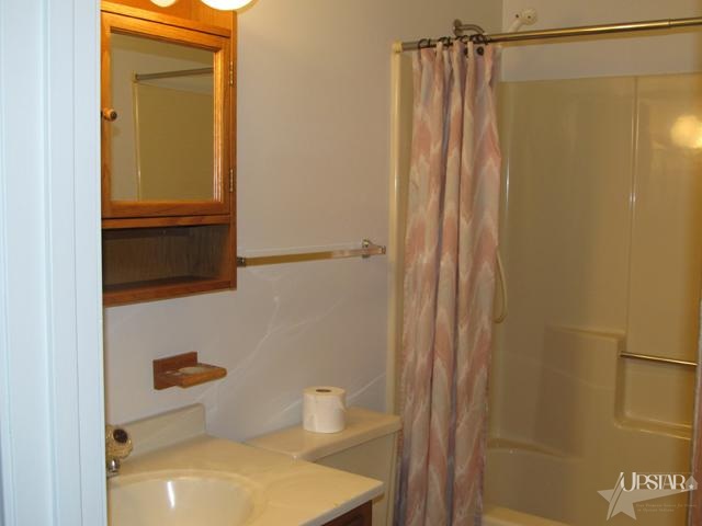 1012 Grenelefe Court Decatur, IN 46733 - Photo 6 of 7