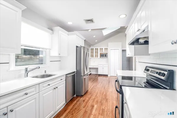 $620,000 | 12 South Mountain Road, Brookfield, CT 06804