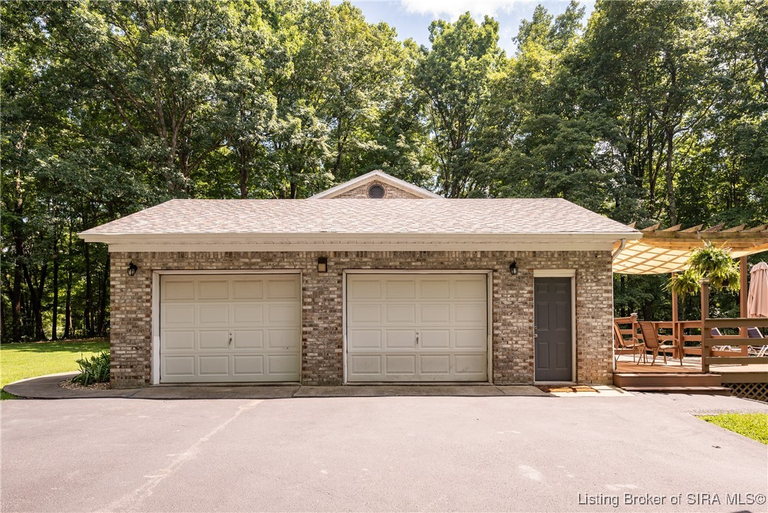 9633 South Voyles Road Pekin, IN 47165 - Photo 9 of 58 Gallery Image 9