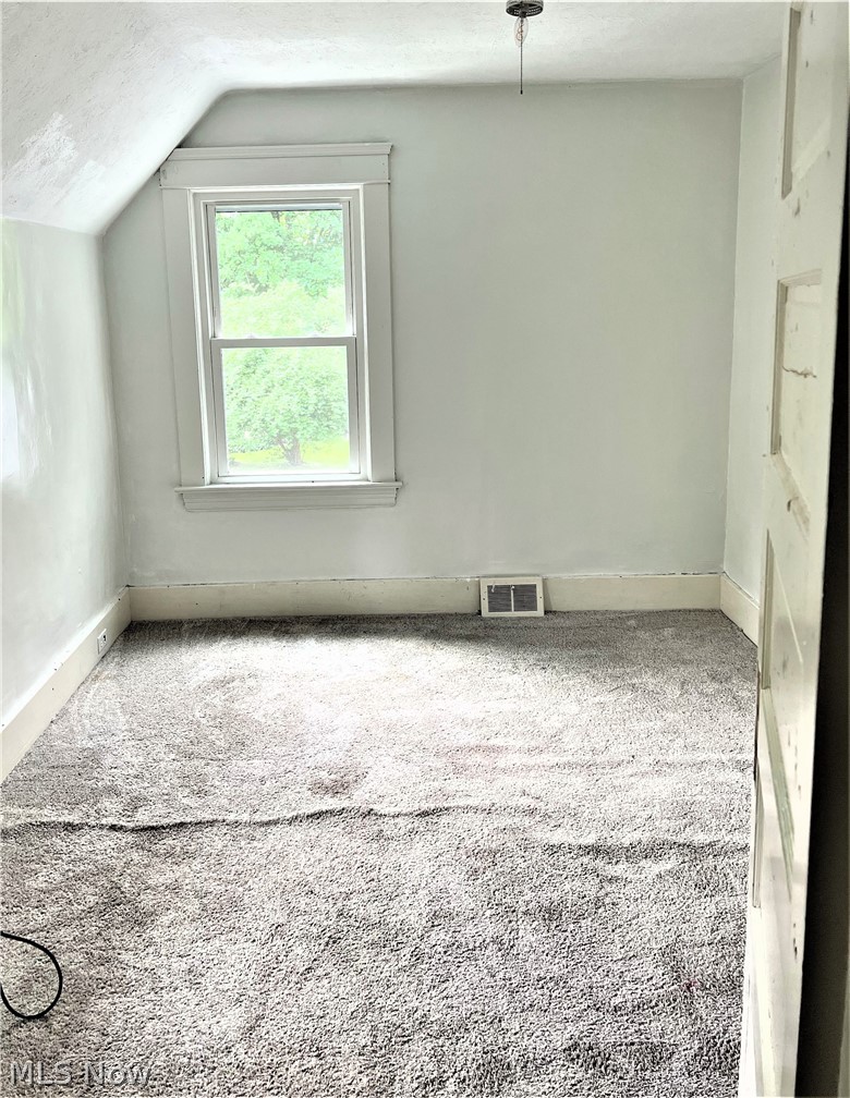 689 Bowhall Road Painesville, OH 44077 - Photo 17 of 19 Gallery Image 17