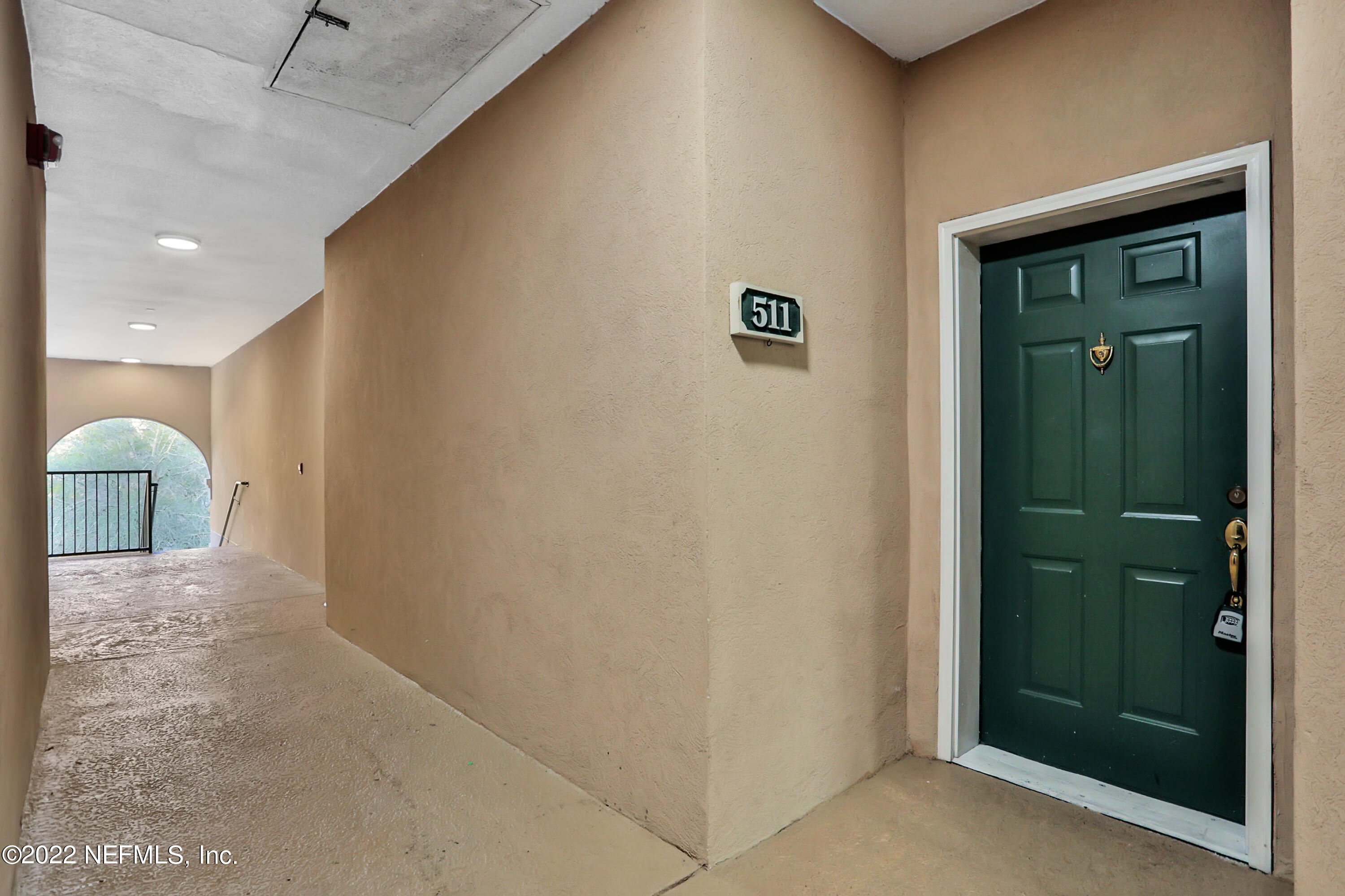 8601 Beach Boulevard, Unit 511 Jacksonville, FL 32216 - Photo 3 of 25 a view of a bathroom