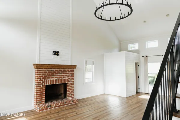 $874,900 | 380 Cherokee Cove, Rutledge, TN 37861