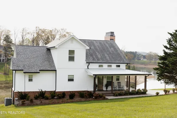 $874,900 | 380 Cherokee Cove, Rutledge, TN 37861