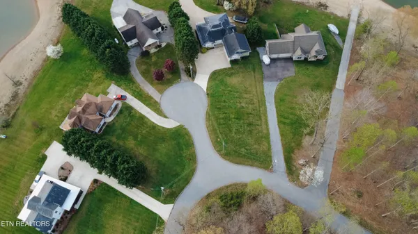 $874,900 | 380 Cherokee Cove, Rutledge, TN 37861