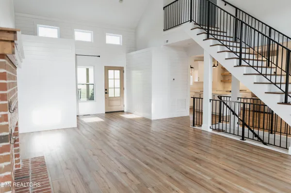 $874,900 | 380 Cherokee Cove, Rutledge, TN 37861