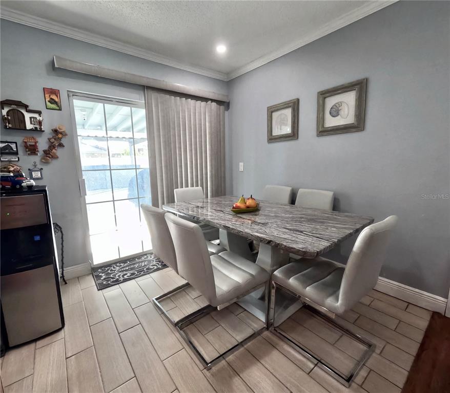 5928 Yorkshire Road Tampa, FL 33634 - Photo 11 of 66 Gallery Image 11
