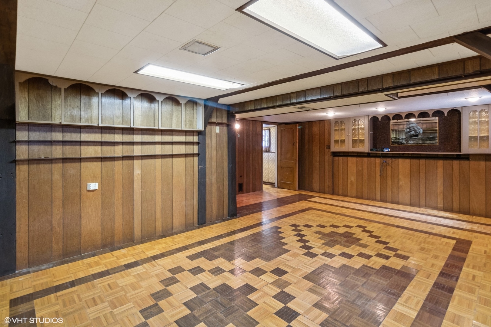1096 Valley Stream Drive Wheeling, IL 60090 - Photo 18 of 27 a view of a porch