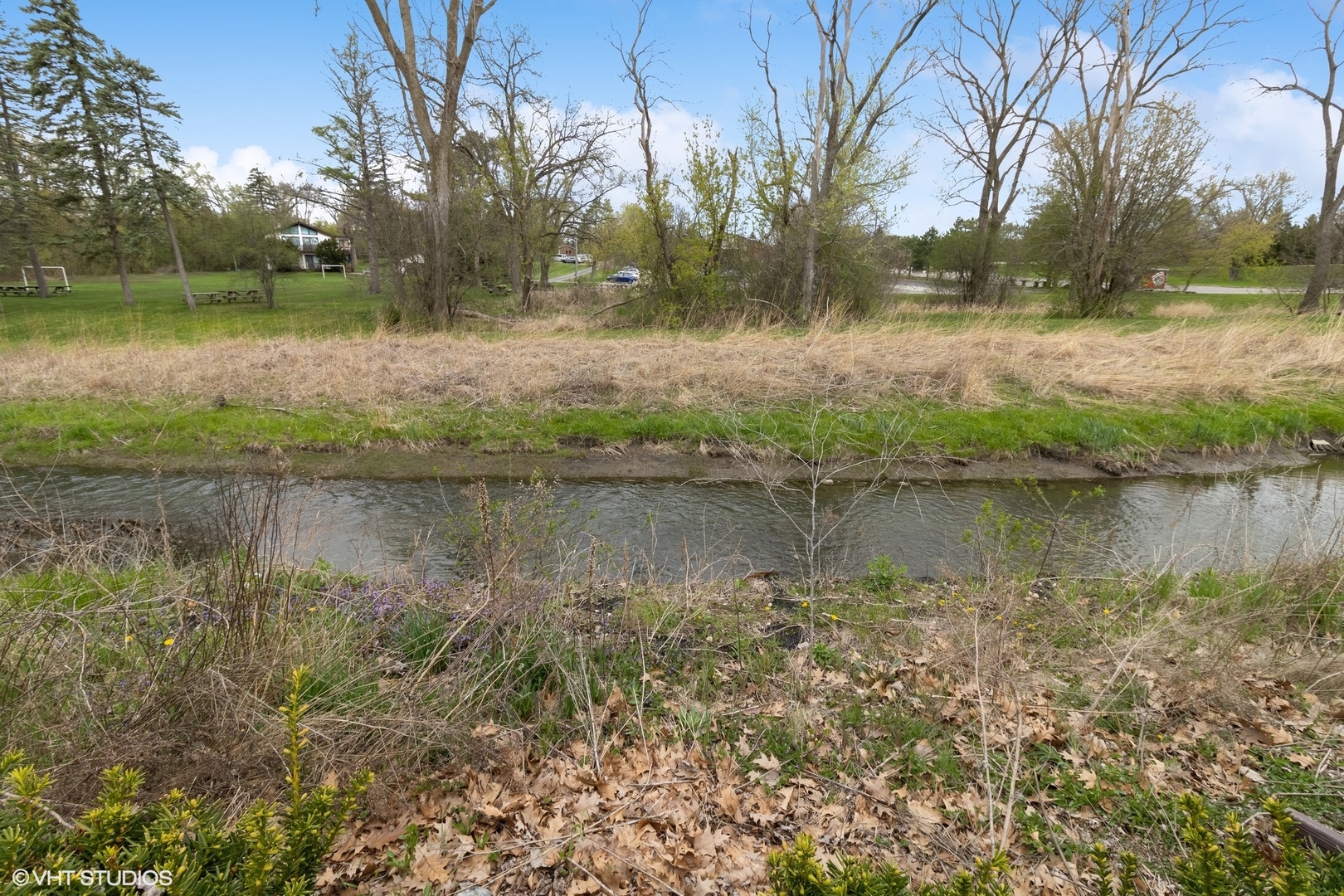 1096 Valley Stream Drive Wheeling, IL 60090 - Photo 24 of 27 a view of lake