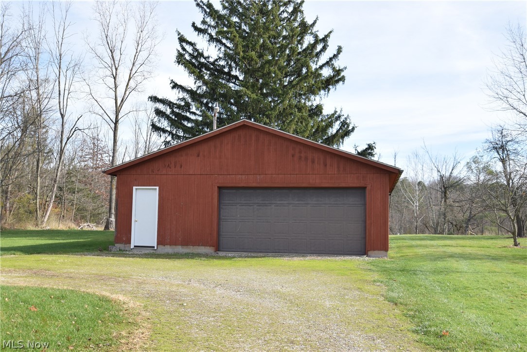 4665 Nettleton Road Medina, OH 44256 - Photo 16 of 22 Very Large 2+ Garage