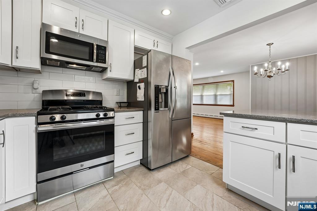 383 Closter Dock Road Closter, NJ 07624 - Photo 5 of 16 Gallery Image 5