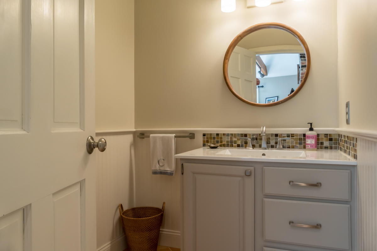 211 Hillside Road Brunswick, ME 04011 - Photo 11 of 42 16-Powder Room