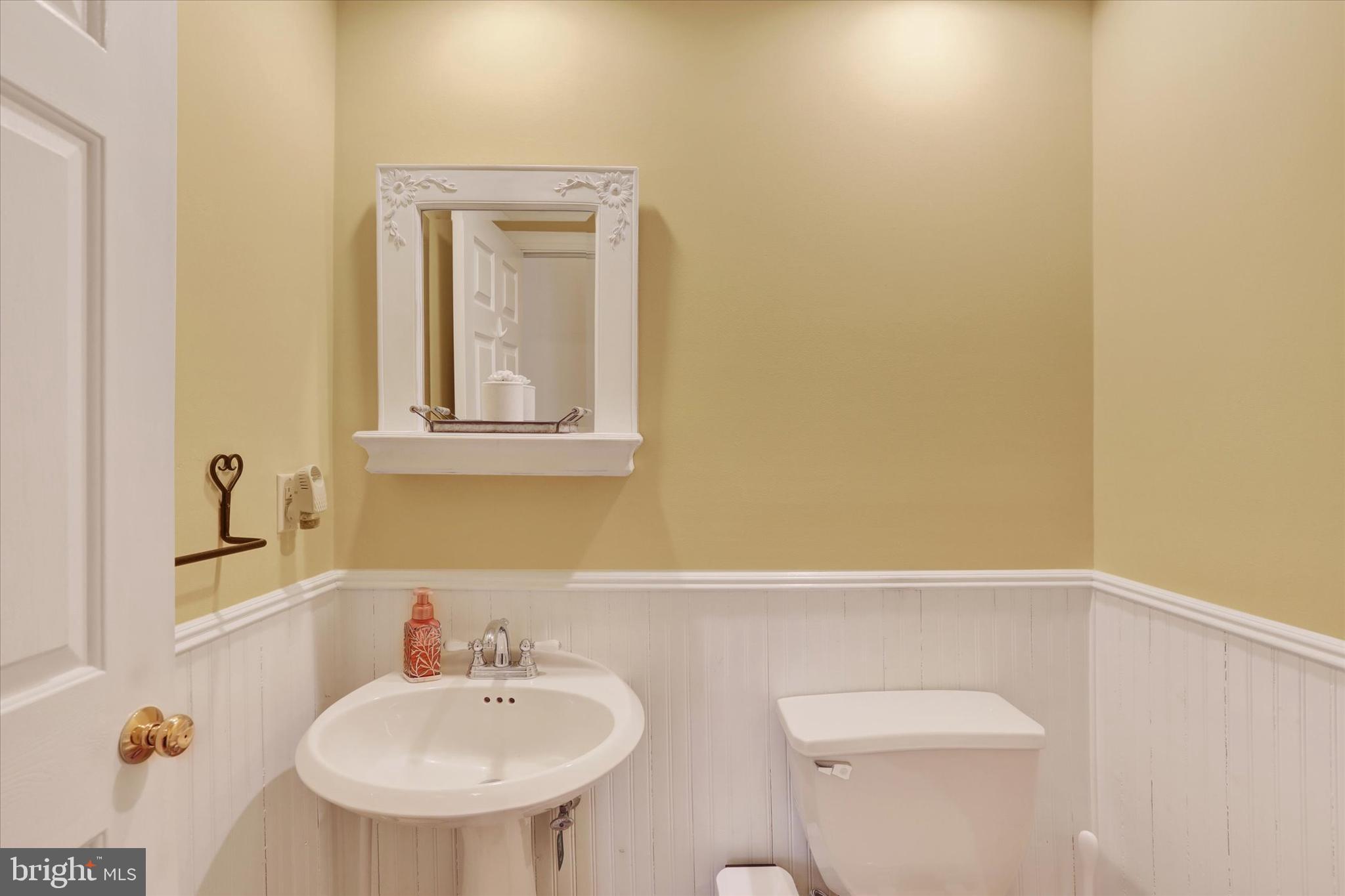 4615 Twinbrook Circle Doylestown, PA 18902 - Photo 15 of 30 a bathroom with a sink a mirror and a toilet