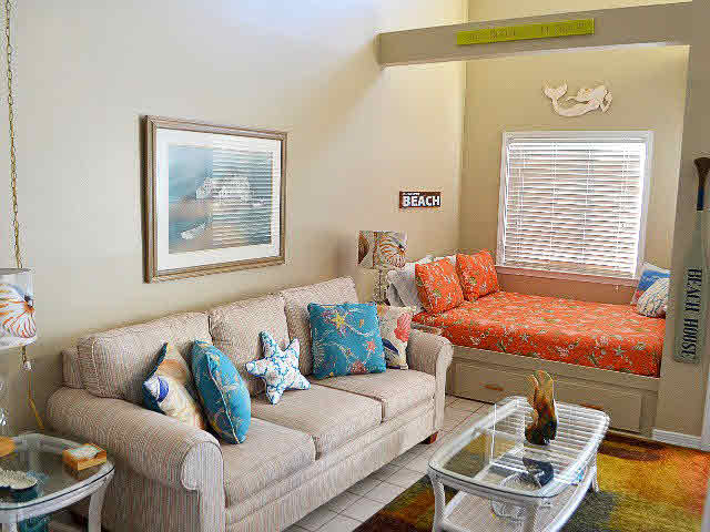 497 Plantation Road, Unit 1367 Gulf Shores, AL 36542 - Photo 4 of 11 Living Area 2