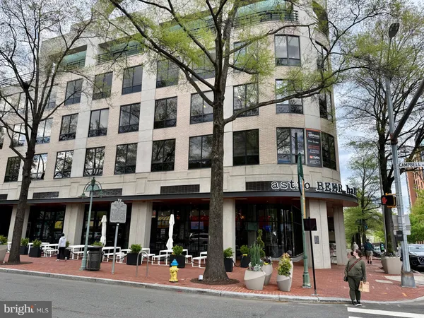 $479,950 | 2720 South Arlington Mill Drive, Unit 109, Arlington, VA 22206