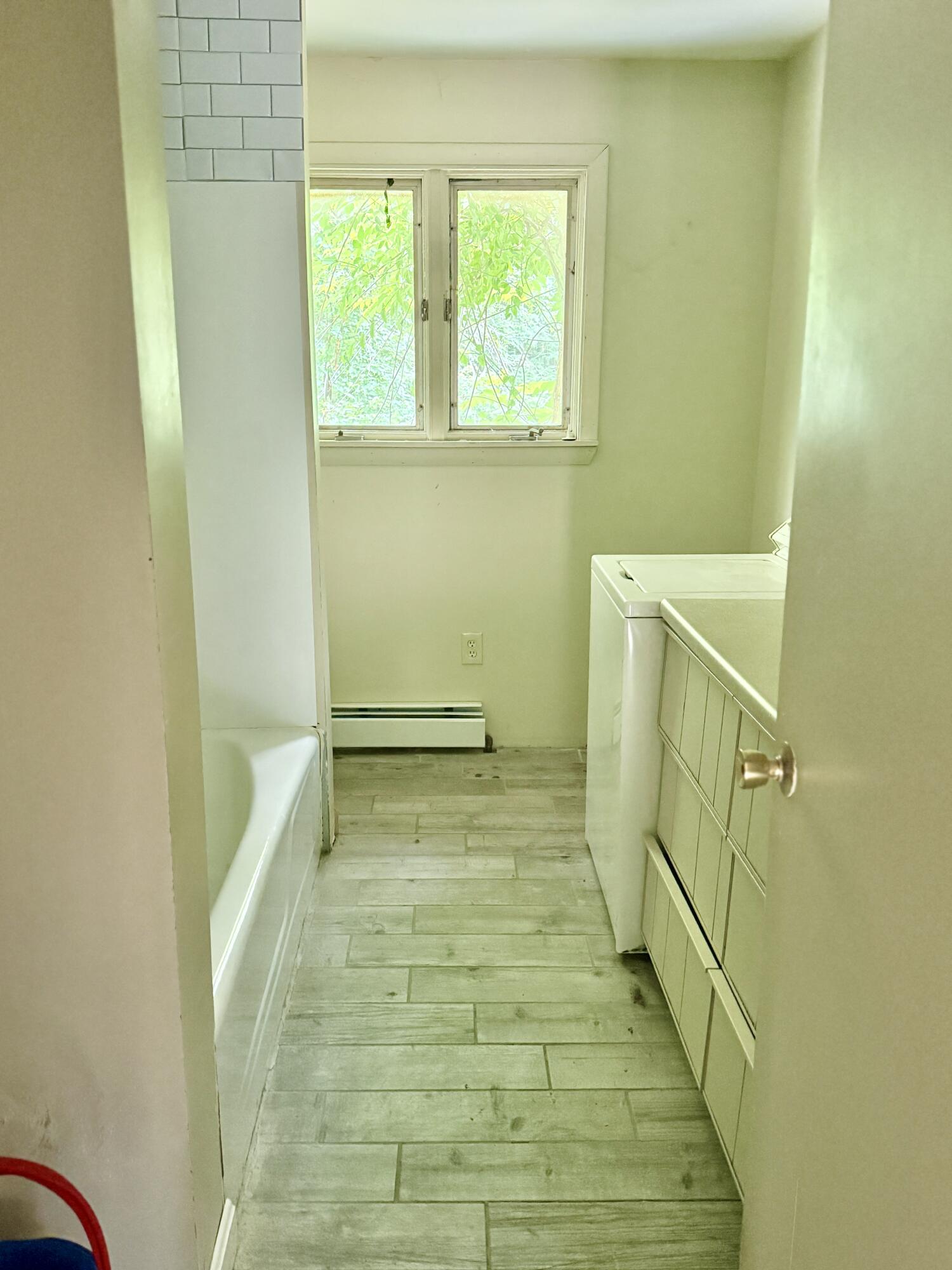 156 Alpine Street Paris, ME 04281 - Photo 20 of 25 Upper level bathrm