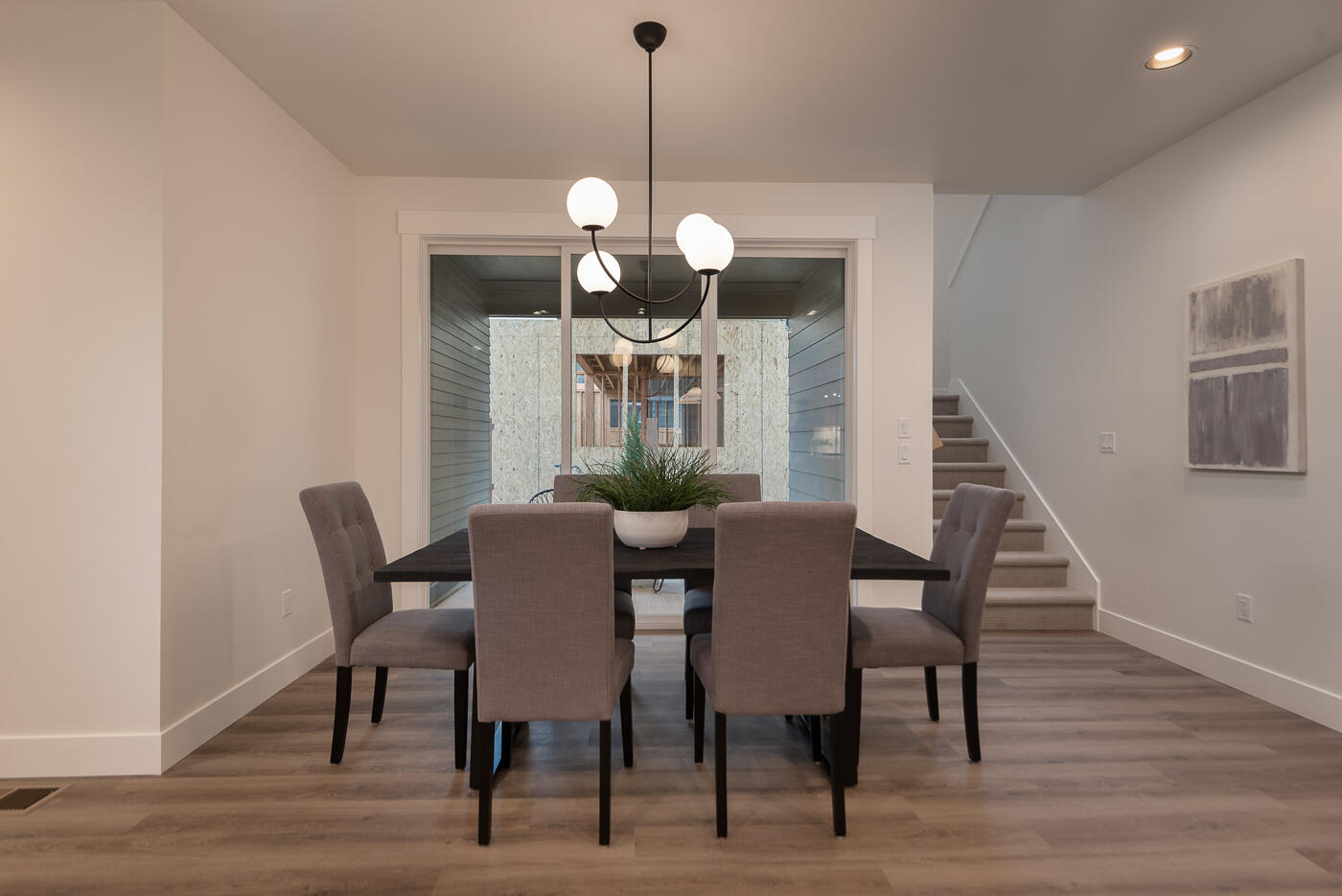 20470 Murphy Road Bend, OR 97702 - Photo 11 of 30 Dining Area