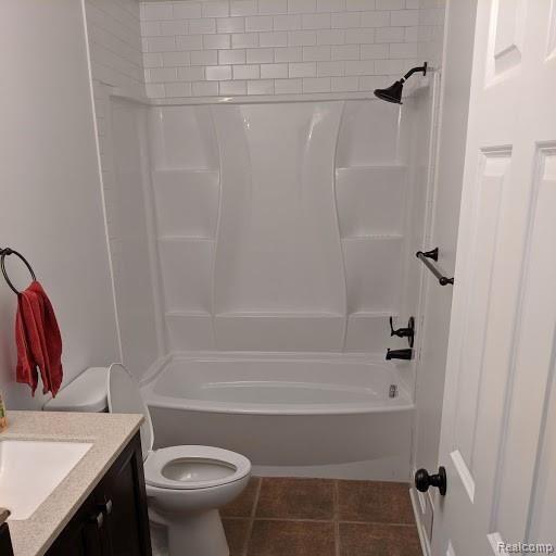 16410 Bird Road Linden, MI 48451 - Photo 20 of 21 GUS BATH.jpg