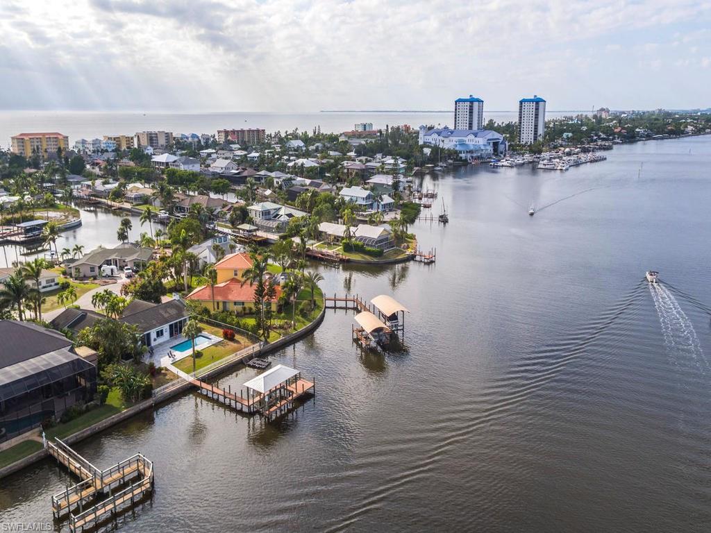 640 Randy Lane Fort Myers Beach, FL 33931 - Photo 1 of 18 Gallery Image 1