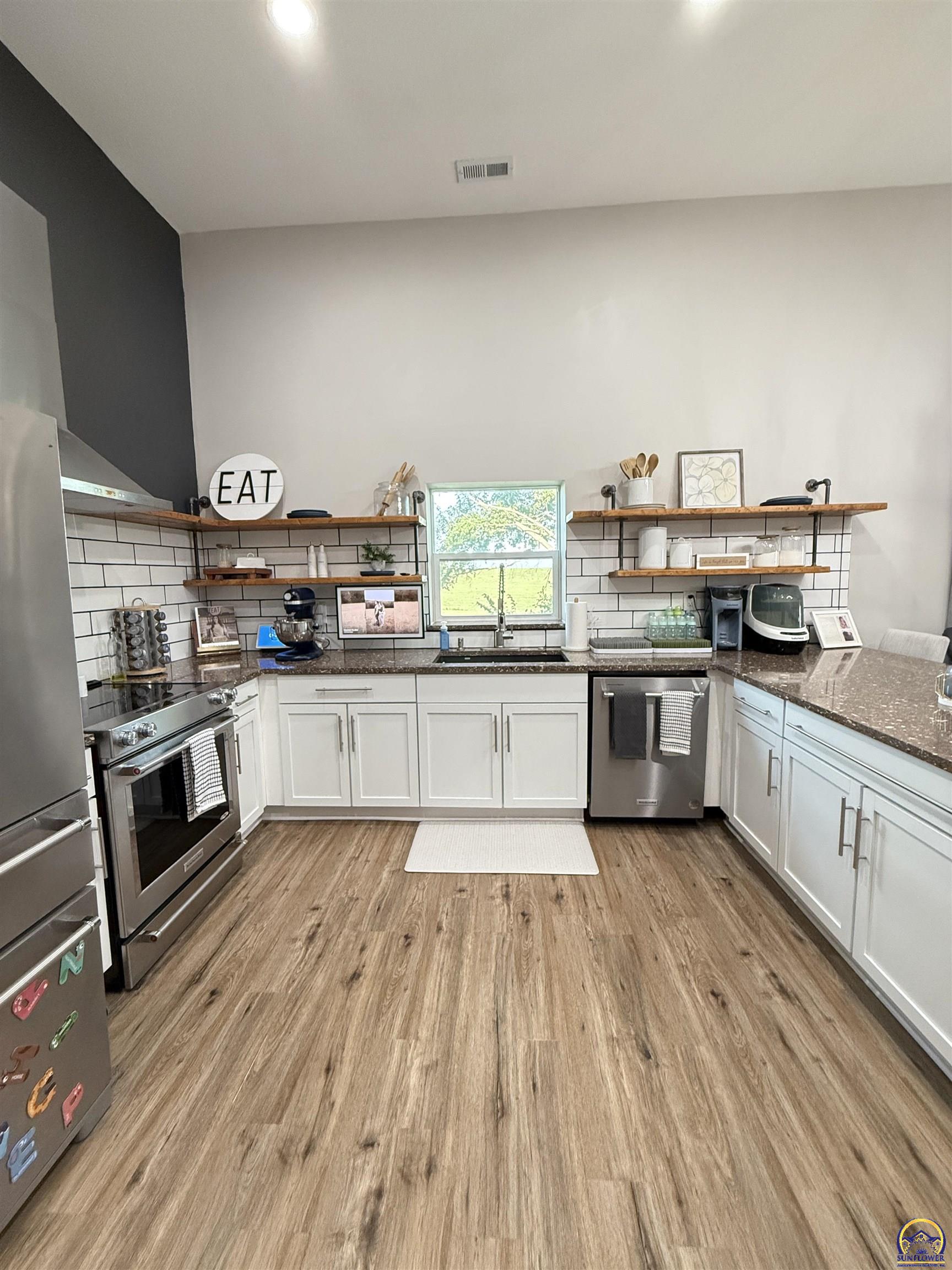 6226 Northwest Huxman Road Topeka, KS 66618 - Photo 12 of 62