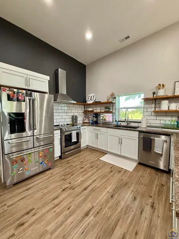 $319,500 | 6226 Northwest Huxman Road, Topeka, KS 66618