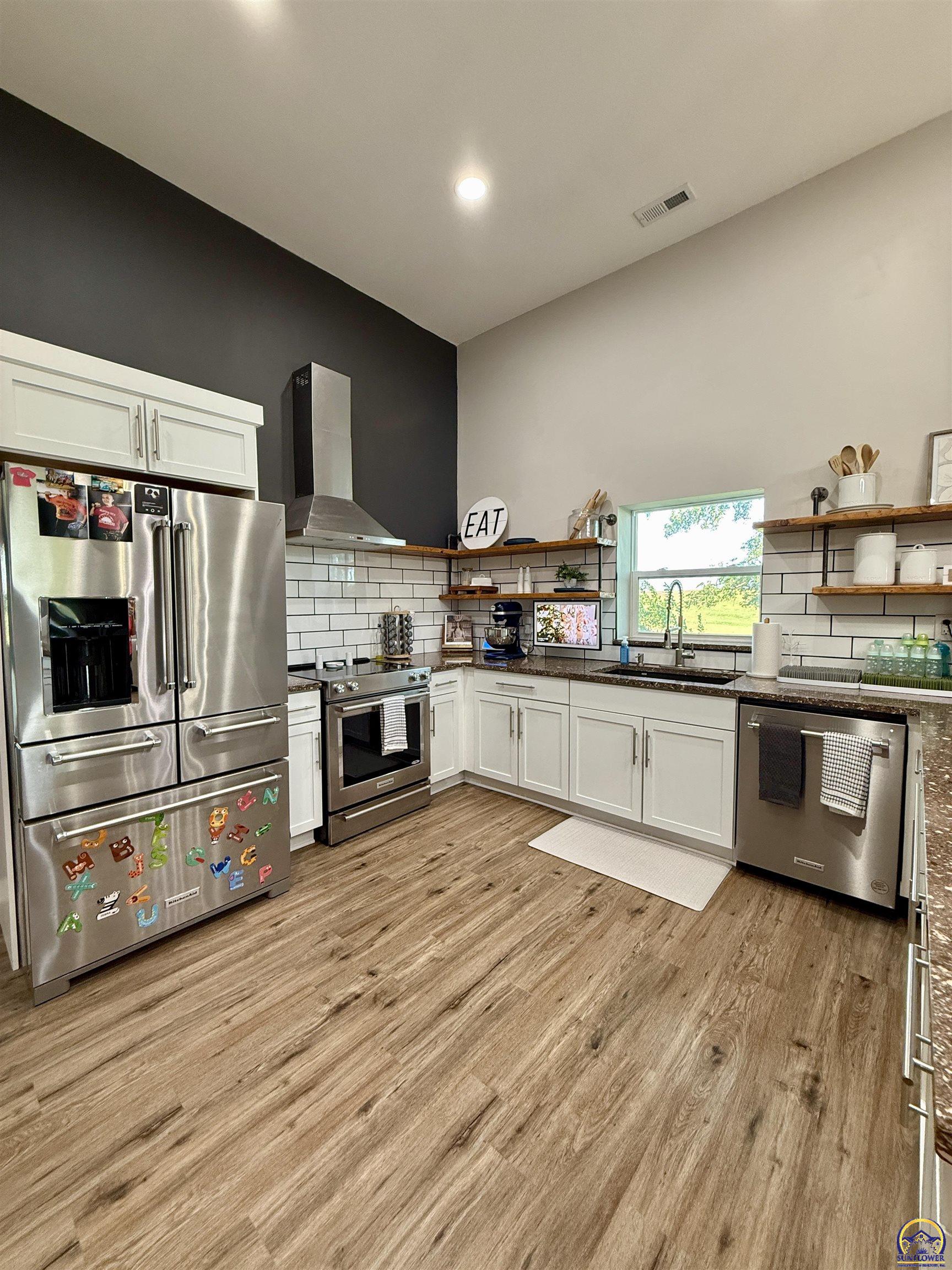 6226 Northwest Huxman Road Topeka, KS 66618 - Photo 14 of 62