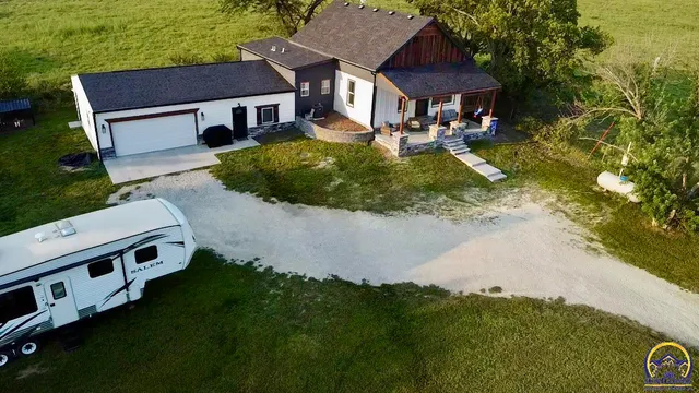 $319,500 | 6226 Northwest Huxman Road, Topeka, KS 66618