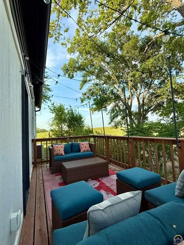 $319,500 | 6226 Northwest Huxman Road, Topeka, KS 66618