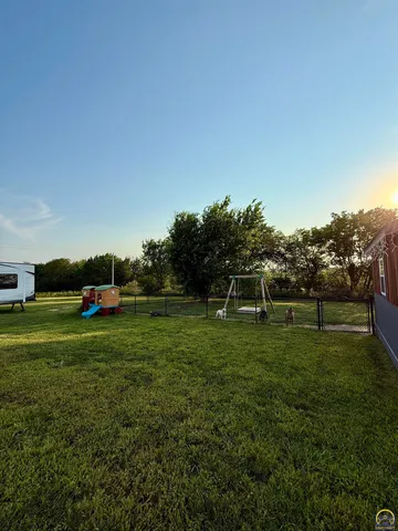 $319,500 | 6226 Northwest Huxman Road, Topeka, KS 66618