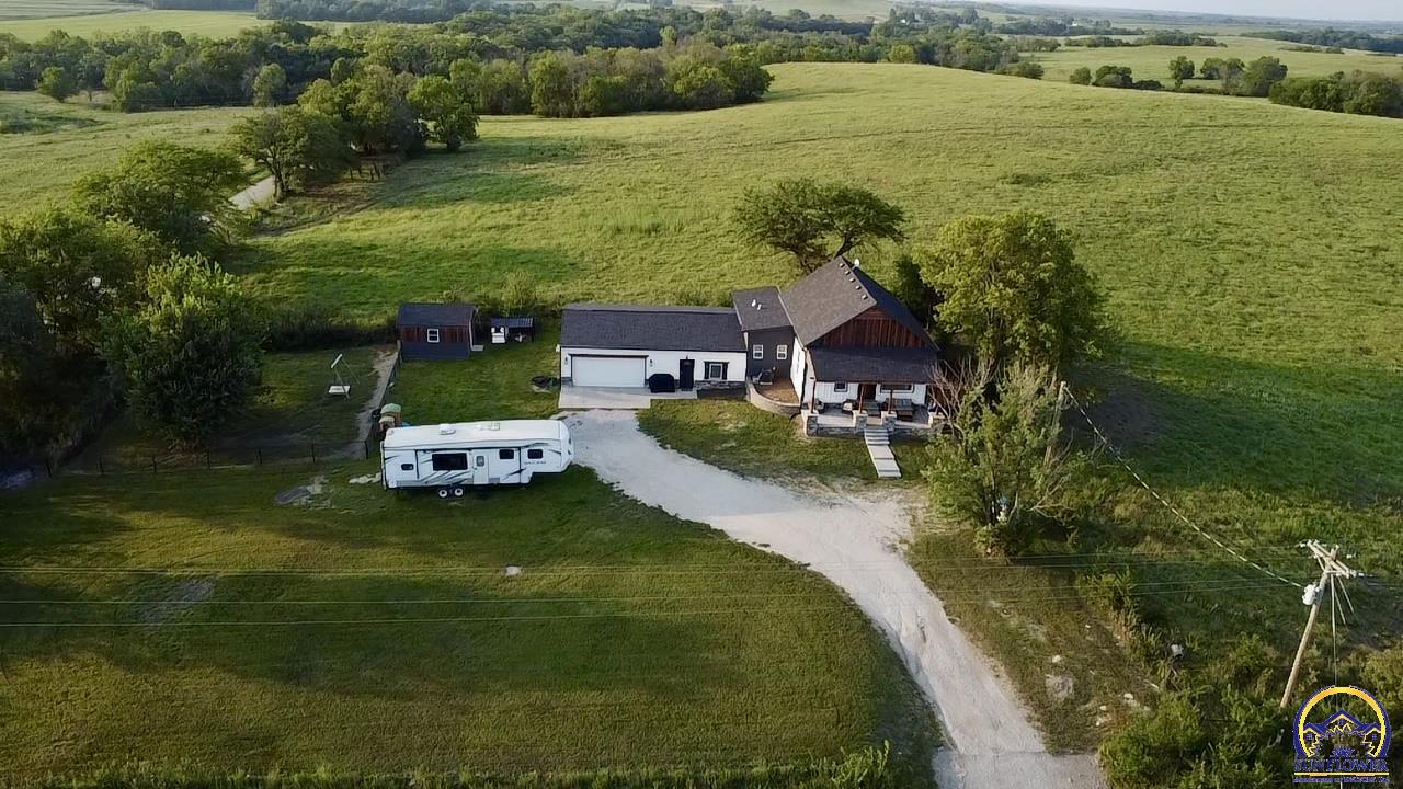 6226 Northwest Huxman Road Topeka, KS 66618 - Photo 7 of 62