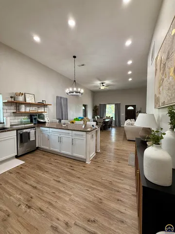 $319,500 | 6226 Northwest Huxman Road, Topeka, KS 66618