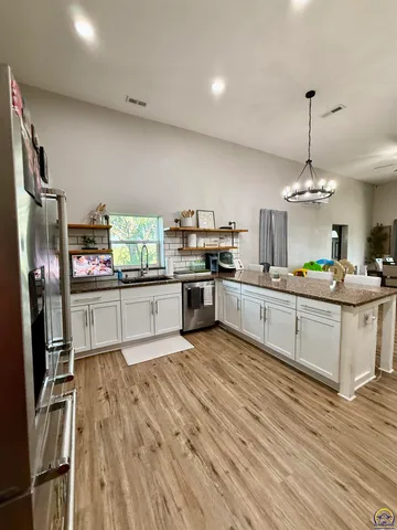 $319,500 | 6226 Northwest Huxman Road, Topeka, KS 66618