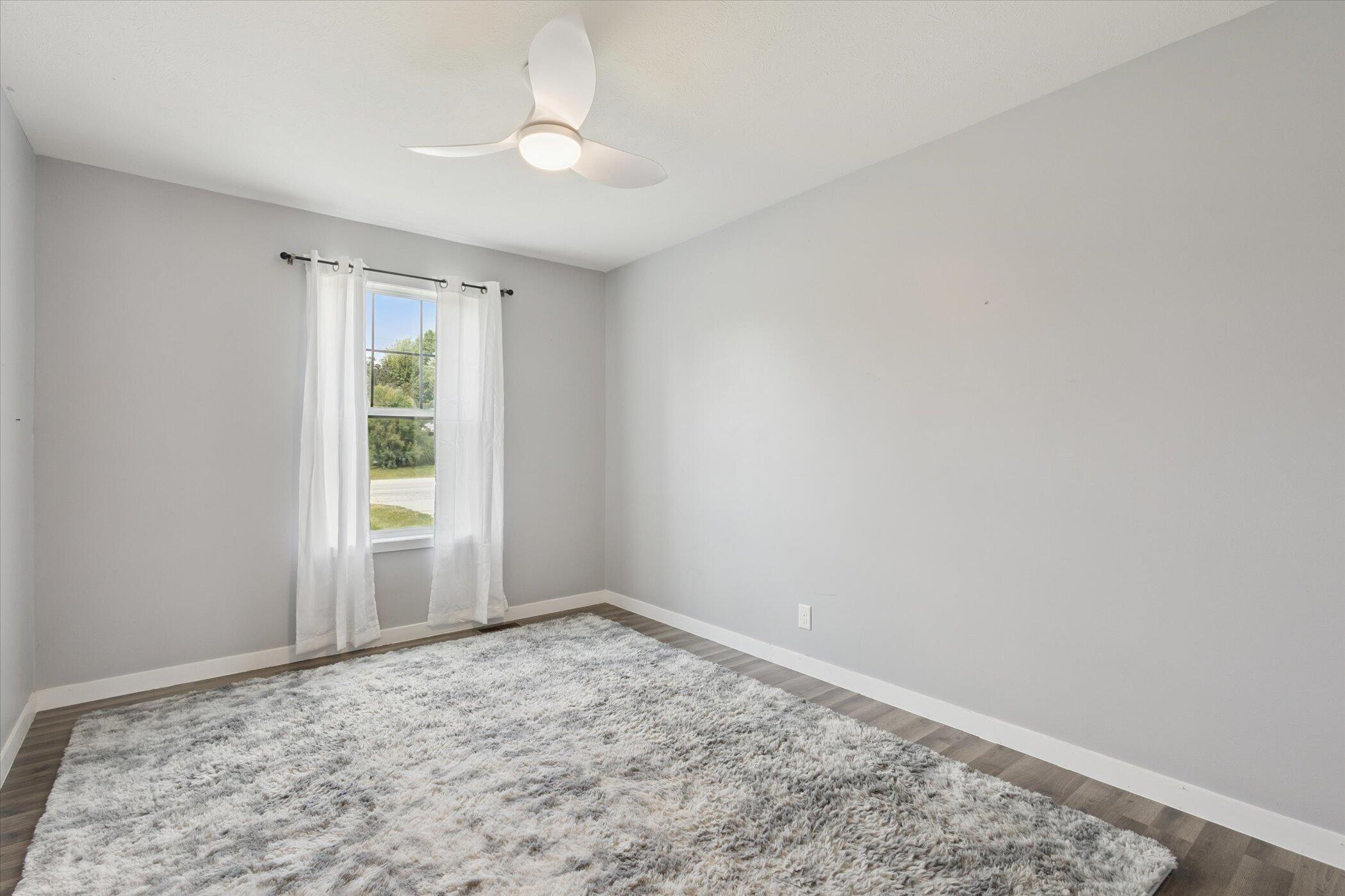 4263 South Sheridan Road Sheridan, MI 48884 - Photo 30 of 49 33-4263-S-Sheridan-Rd-Sheridan-MI-48884-
