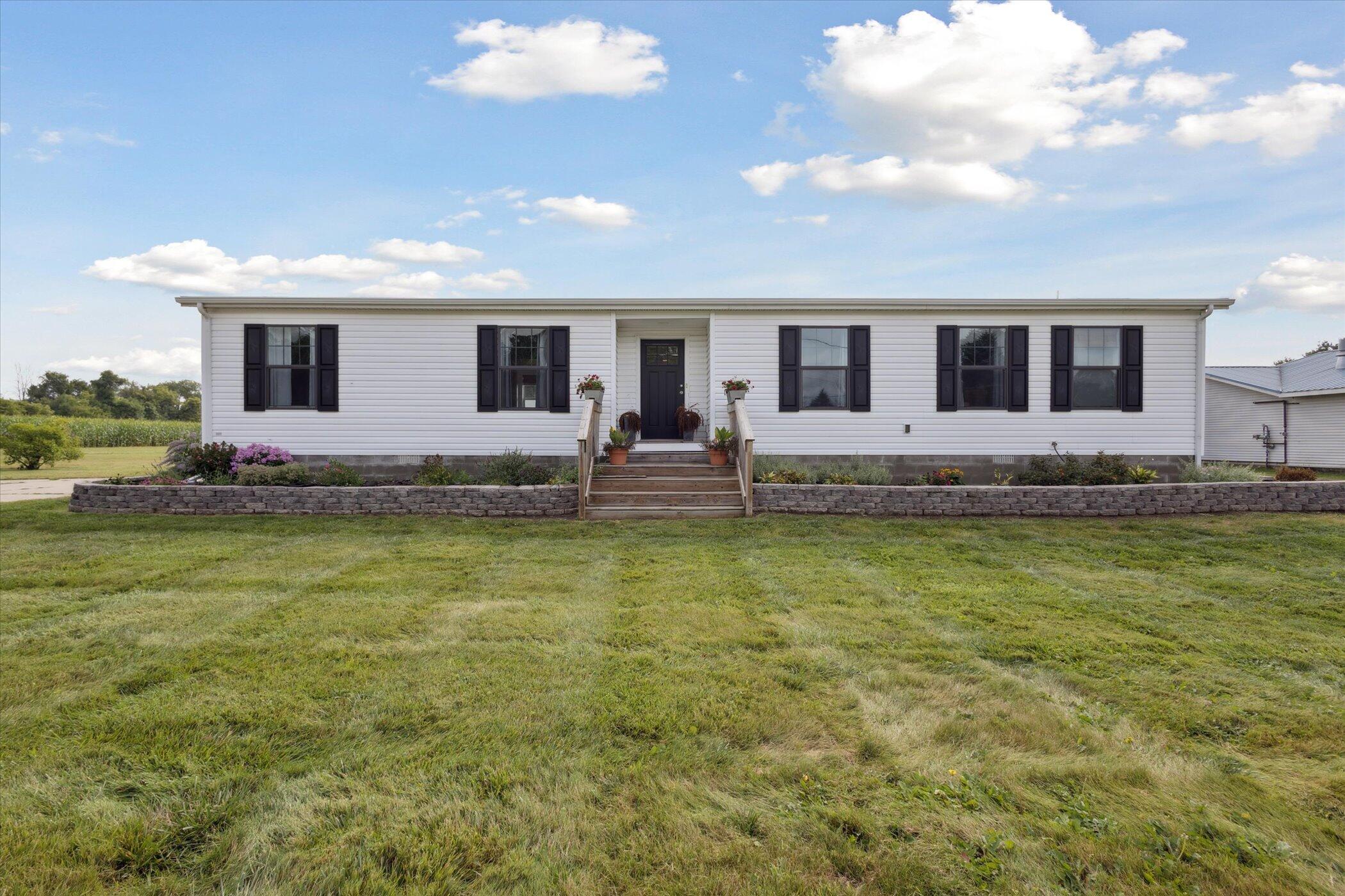 4263 South Sheridan Road Sheridan, MI 48884 - Photo 4 of 49 04-4263-S-Sheridan-Rd-S