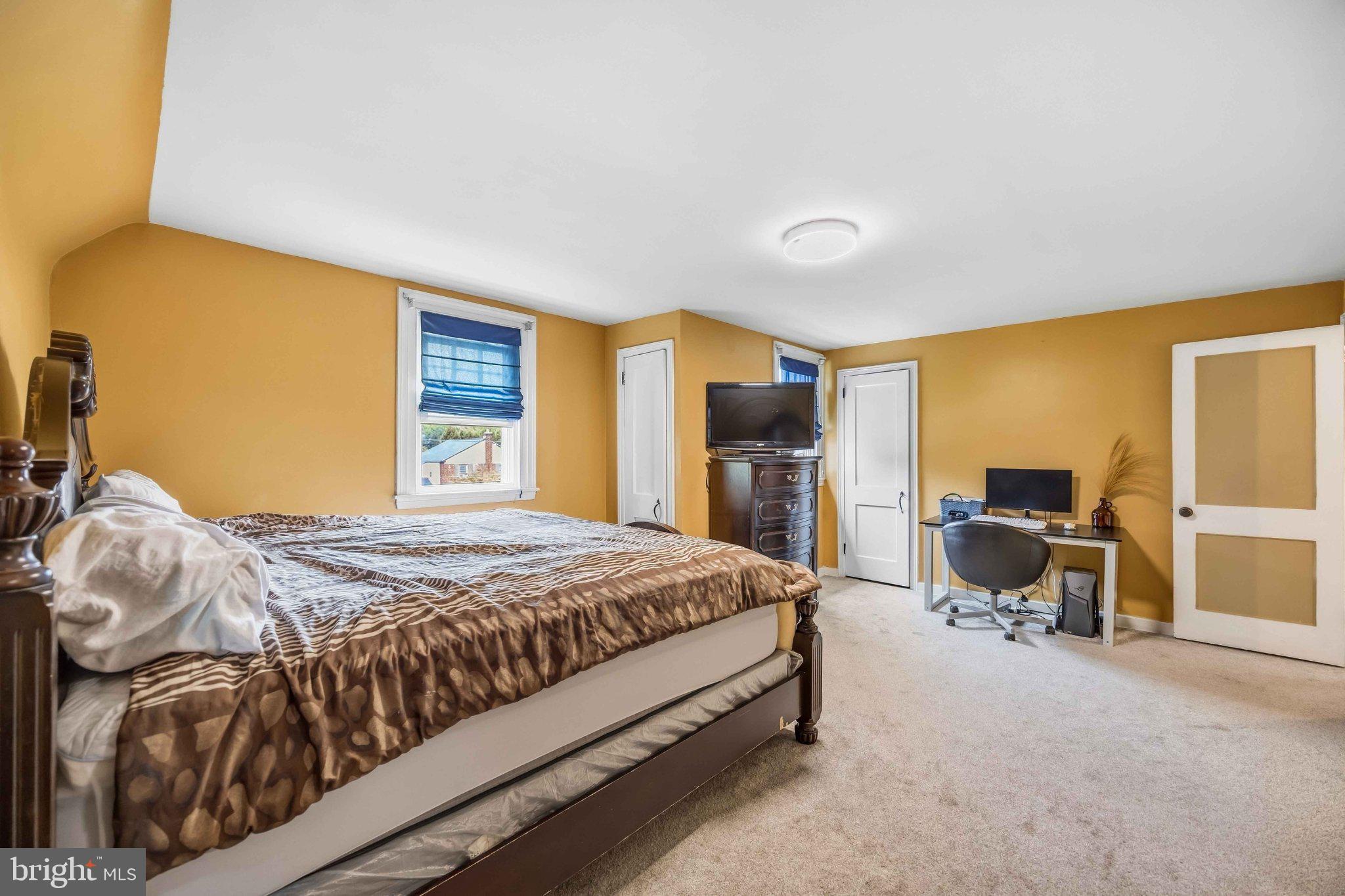 2016 Moreland Road Abington, PA 19001 - Photo 15 of 27 Main Bedroom